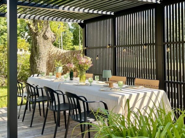 Large_1400-1400_spilevegg pergola_2 Pergola Spilevegg | Sørøya | 135×218 | sort