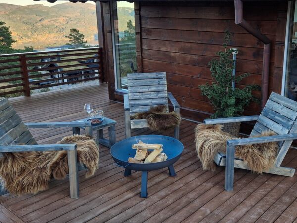 Large_Fjelltoppstoler 4_3 Fjelltopp sett med 2 loungestoler, fotskamler og bord