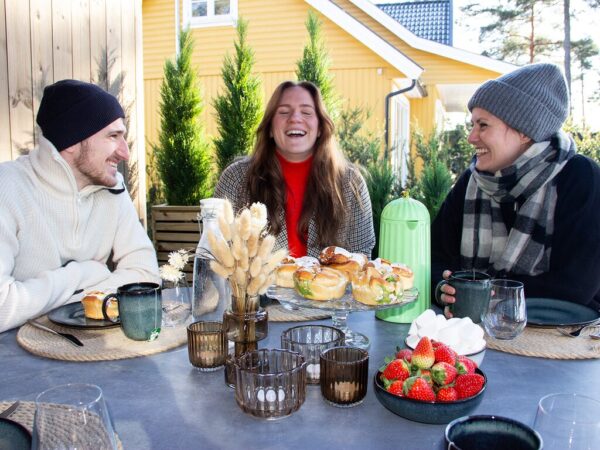 Pergola veggmontert høy | Sørøya | 3x3m sort