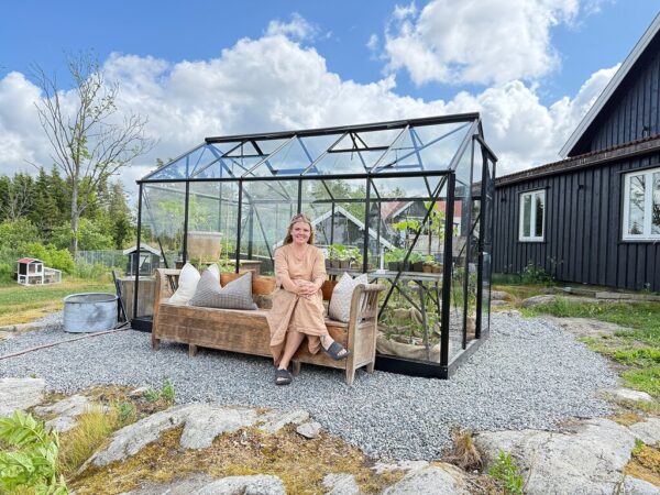 Large_Sot drivhus Lillerud Miapåkrakk Drivhus Royal Well | Solstuen 7,5m² | Sort