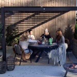 Pergola veggmontert høy | Sørøya | 3x3m sort