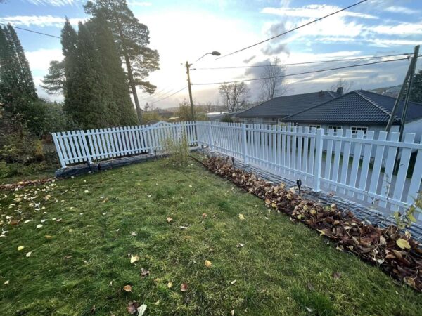 Stakittgjerde Aluminium 180x94 cm hvit