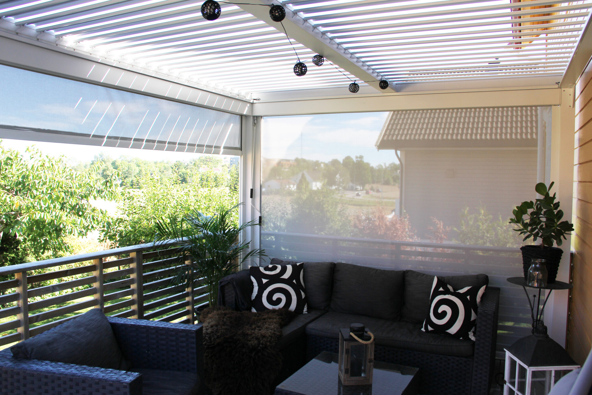 pergola-p-terrassen-en-lun-sone-som-kan-brukes-uansett-v-r-gardia