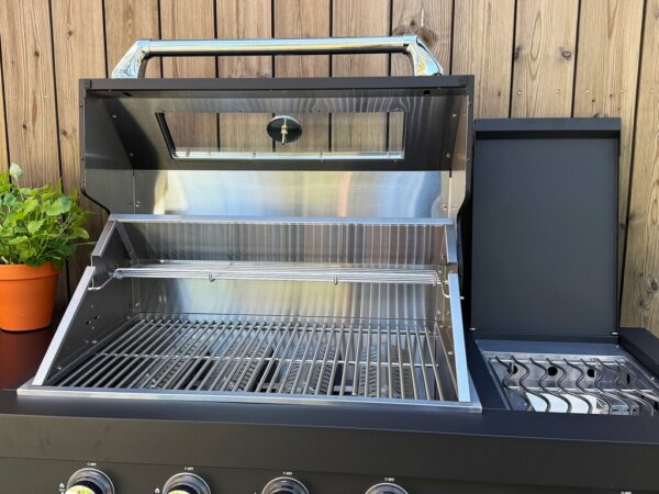 Komplett utekjøkken med grill, kjøleskap og vask sort